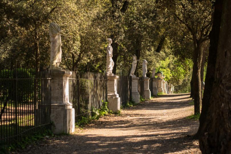 Borghese parkındaki heykeller