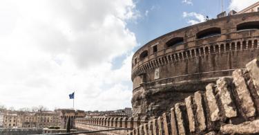 Sant'Angelo Kalesi'nin İçi (4)