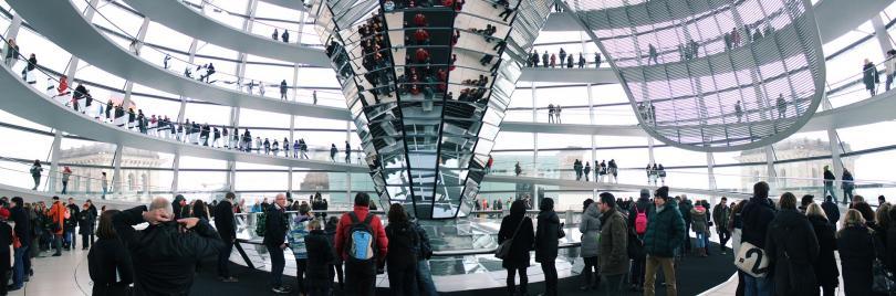 Reichstag Kubbe Rezervasyonu