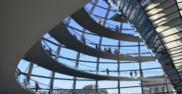 Reichstag Kubbe Rezervasyonu