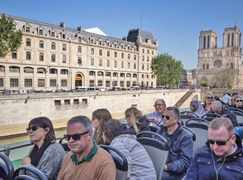 Üstü Açık Otobüsle Paris Turu